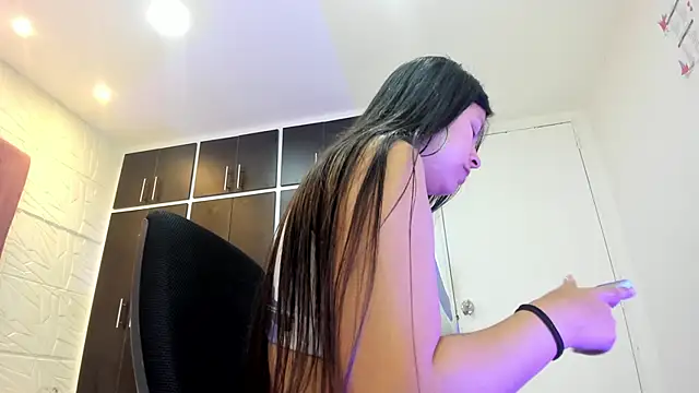 Snapshot of Charlotte_Ice1 chatting on December 2024 01:53:02 PM Charlotte Ice1 online show from December 2024 01:53:02 PM