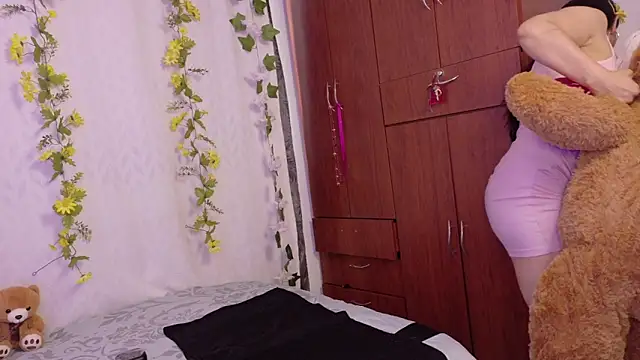 Snapshot of cattaleya1476 chatting on November 2025 04:19:02 PM cattaleya1476 online show from November 2025 04:19:02 PM