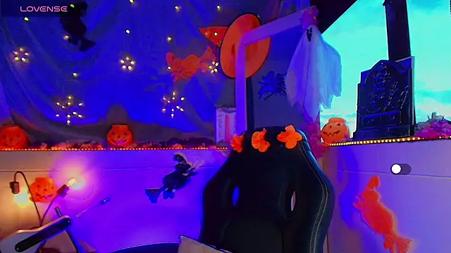 Snapshot of mariana_scott__ chatting on October 2025 10:32:02 PM mariana scott online show from October 2025 10:32:02 PM