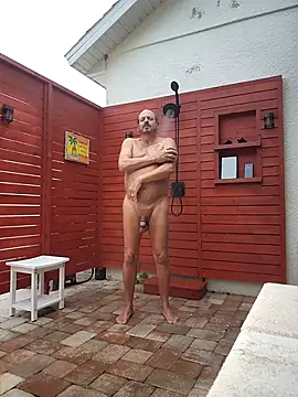 theclubist111 online show from May 2026 03:40:02 PM