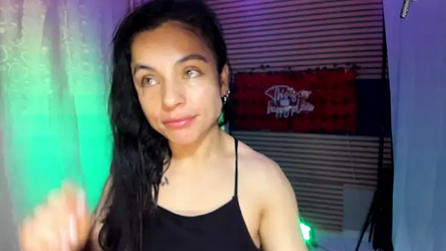 Snapshot of rosse_2504 chatting on October 2025 09:07:02 AM rosse 2504 online show from October 2025 09:07:02 AM