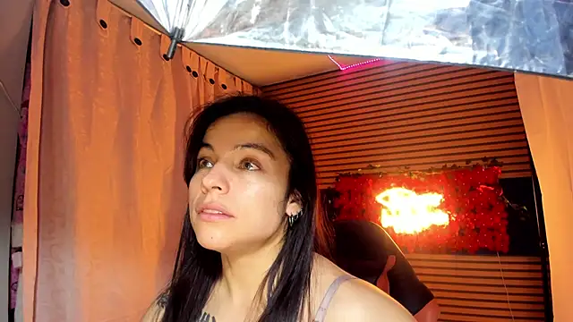 Snapshot of rosse_2504 chatting on October 2025 05:01:01 PM rosse 2504 online show from October 2025 05:01:01 PM