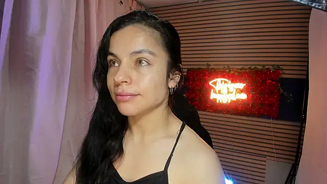 Snapshot of rosse_2504 chatting on October 2025 09:17:01 AM rosse 2504 online show from October 2025 09:17:01 AM