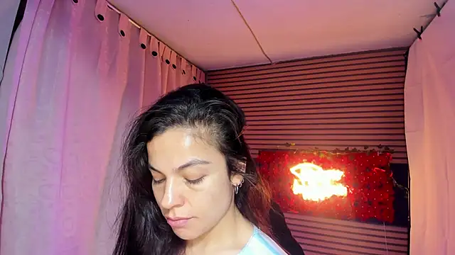 Snapshot of rosse_2504 chatting on November 2025 09:37:01 AM rosse 2504 online show from November 2025 09:37:01 AM