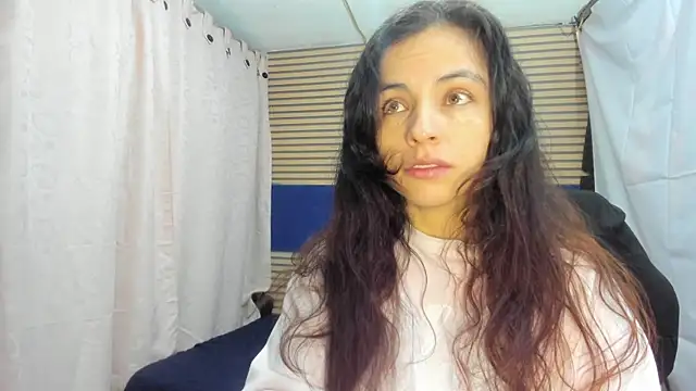 Snapshot of rosse_2504 chatting on June 2026 12:52:02 PM rosse 2504 online show from June 2026 12:52:02 PM