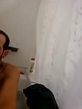 Snapshot of LongDongDaddy302 chatting on December 2024 07:10:01 AM LongDongDaddy302 online show from December 2024 07:10:01 AM