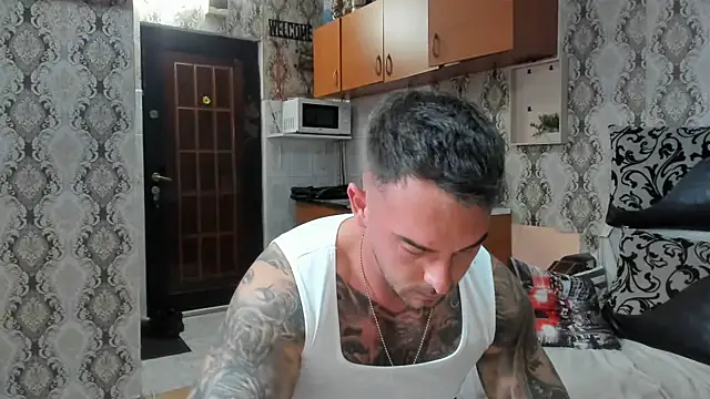 Snapshot of Jonmusclemaster chatting on October 2025 07:41:01 PM Jonmusclemaster online show from October 2025 07:41:01 PM