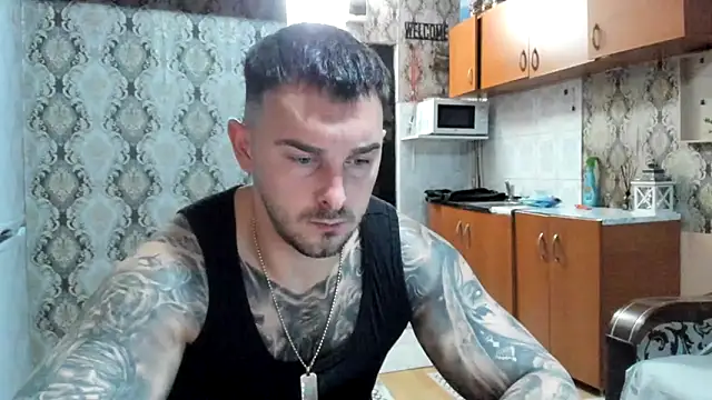 Snapshot of Jonmusclemaster chatting on November 2025 09:18:01 PM Jonmusclemaster online show from November 2025 09:18:01 PM