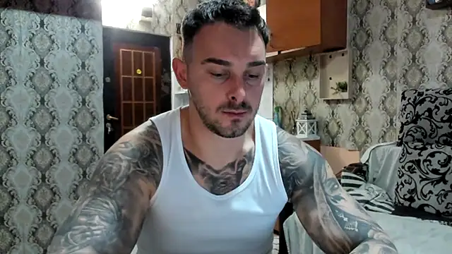 Snapshot of Jonmusclemaster chatting on December 2025 09:09:02 PM Jonmusclemaster online show from December 2025 09:09:02 PM