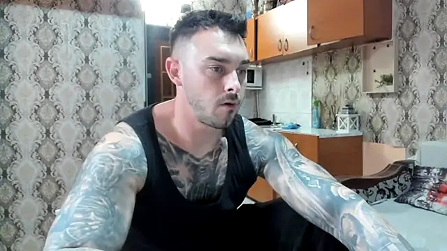 Snapshot of Jonmusclemaster chatting on December 2025 08:38:02 PM Jonmusclemaster online show from December 2025 08:38:02 PM