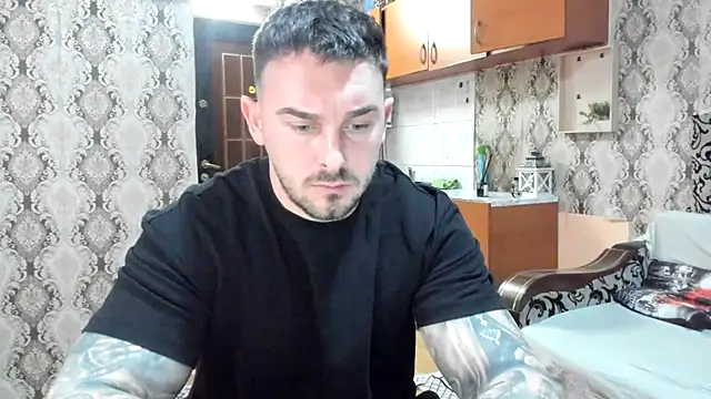 Snapshot of Jonmusclemaster chatting on January 2026 10:01:01 PM Jonmusclemaster online show from January 2026 10:01:01 PM