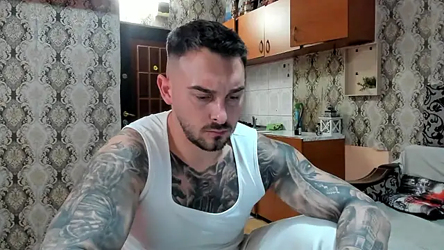 Snapshot of Jonmusclemaster chatting on January 2026 10:00:02 PM Jonmusclemaster online show from January 2026 10:00:02 PM