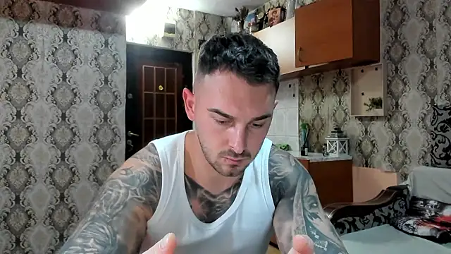 Snapshot of Jonmusclemaster chatting on January 2026 09:52:02 PM Jonmusclemaster online show from January 2026 09:52:02 PM