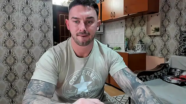 Snapshot of Jonmusclemaster chatting on January 2026 09:20:01 PM Jonmusclemaster online show from January 2026 09:20:01 PM