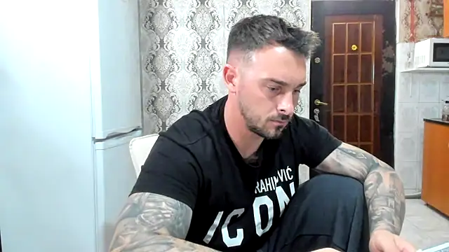 Jonmusclemaster online show from May 2026 08:28:02 PM