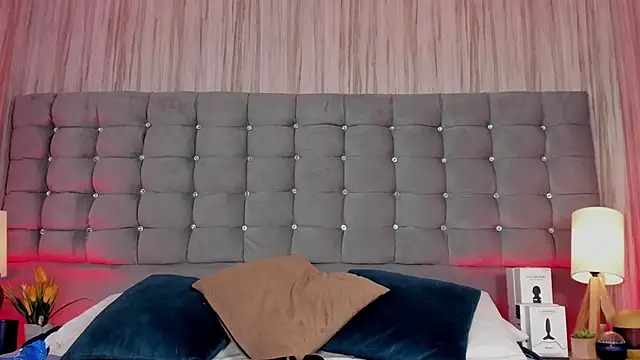 Poacahontasfg online show from September 2025 04:04:02 AM