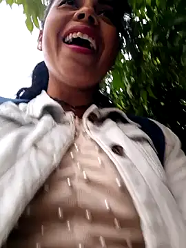  andrea30 online show from March 2026 12:00:02 PM