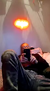 Snapshot of deepinnnnn chatting on March 2025 02:37:02 AM deepinnnnn online show from March 2025 02:37:02 AM