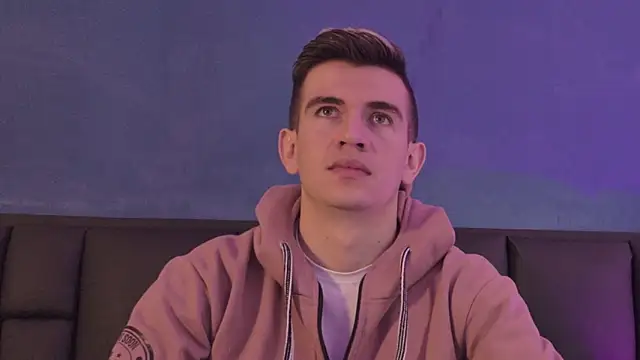 Snapshot of MikaelSlow chatting on March 2026 04:17:02 AM MikaelSlow online show from March 2026 04:17:02 AM