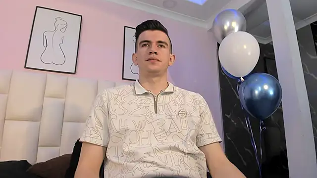 MikaelSlow online show from April 2026 04:37:01 AM