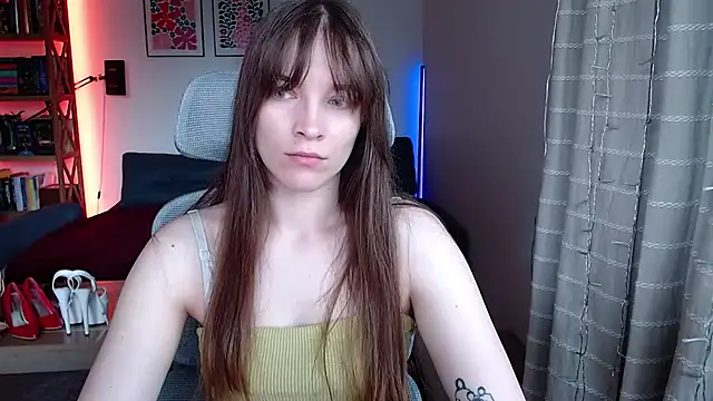 Snapshot of kenzie_x chatting on May 2026 06:20:02 AM kenzie x online show from May 2026 06:20:02 AM