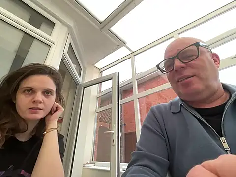 EllieDay online show from January 2026 02:33:02 PM