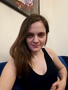 EllieDay online show from April 2026 07:59:01 PM