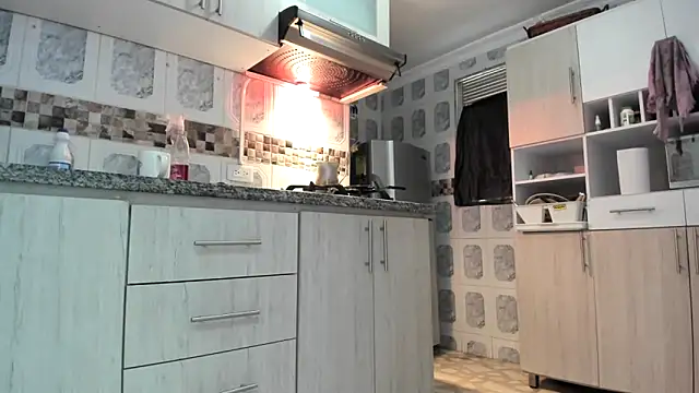 MarilynDavies online show from October 2025 04:28:01 PM