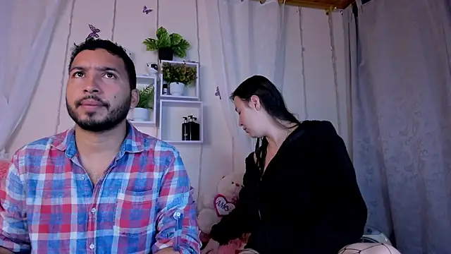 Snapshot of Idara_and_Edahi01 chatting on January 2025 01:08:01 AM Idara and Edahi01 online show from January 2025 01:08:01 AM