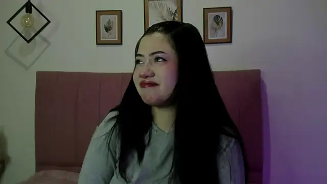 GENNESIS LOVE online show from November 2025 03:28:02 AM