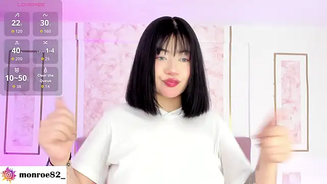 Snapshot of GENNESIS_LOVE chatting on May 2026 03:33:01 AM GENNESIS LOVE online show from May 2026 03:33:01 AM