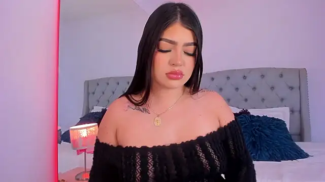 Mariana Baez online show from November 2025 08:32:01 PM