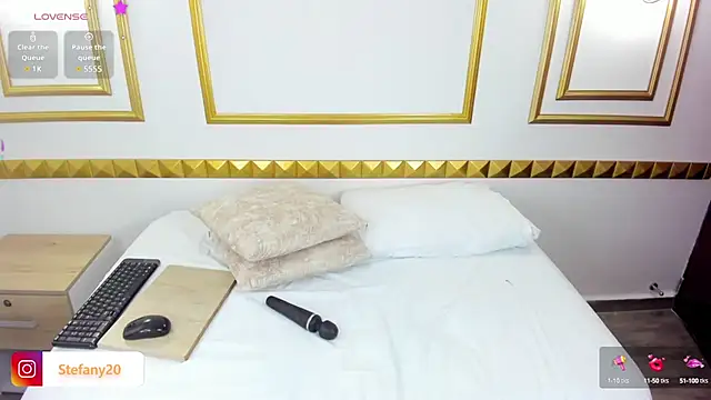 amor smith  online show from February 2025 02:55:02 AM