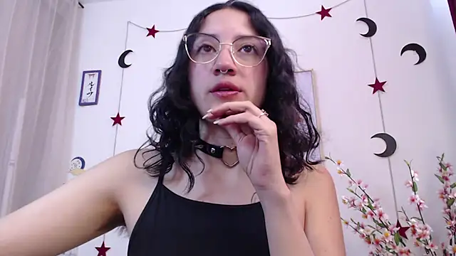 Snapshot of Tanya_WorldBondage chatting on January 2025 01:53:01 PM Tanya WorldBondage online show from January 2025 01:53:01 PM