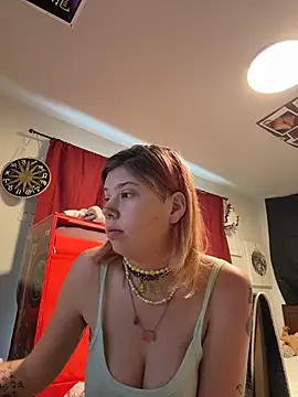 Snapshot of Esteem369 chatting on November 2025 06:07:01 PM Esteem369 online show from November 2025 06:07:01 PM