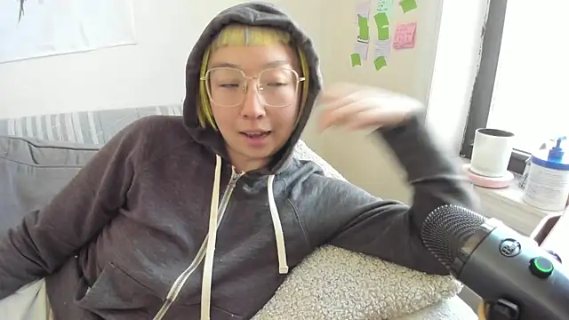 luxgray online show from March 2026 04:18:02 PM