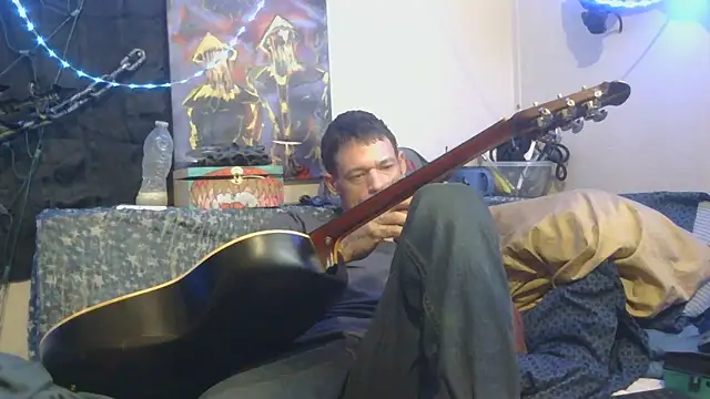 Snapshot of SoloMan2023 chatting on November 2025 07:08:02 PM SoloMan2023 online show from November 2025 07:08:02 PM