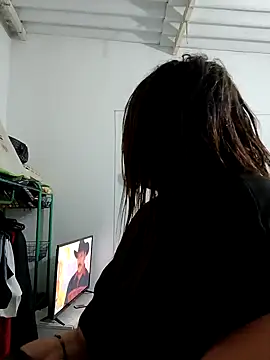 Liancy online show from January 2025 04:05:01 AM