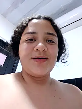 Snapshot of Liancy chatting on April 2026 07:45:01 AM Liancy online show from April 2026 07:45:01 AM