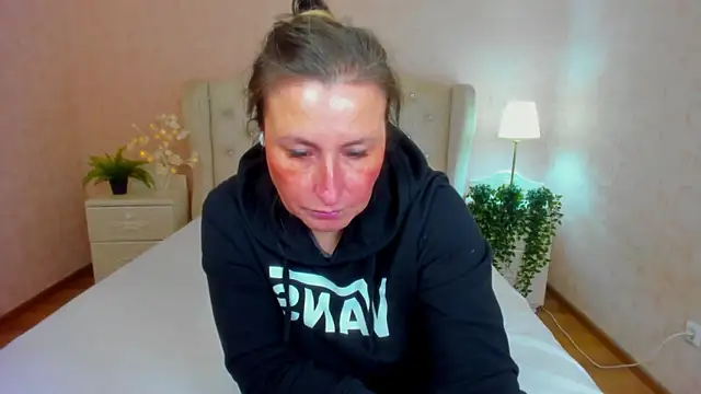 HotLiss online show from March 2025 05:40:02 AM