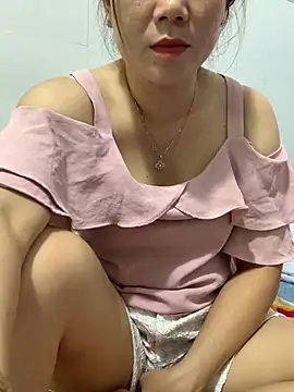 Snapshot of Baby-bigtits chatting on February 2025 06:04:01 AM Baby-bigtits online show from February 2025 06:04:01 AM