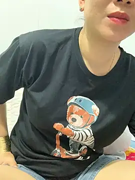 Snapshot of Baby-bigtits chatting on March 2025 03:43:02 AM Baby-bigtits online show from March 2025 03:43:02 AM