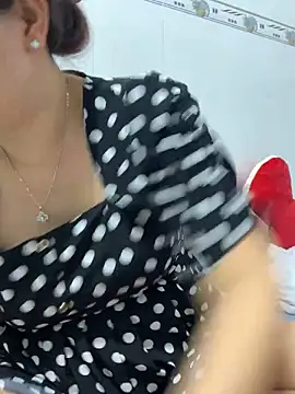 Snapshot of Baby-bigtits chatting on March 2025 09:40:01 AM Baby-bigtits online show from March 2025 09:40:01 AM