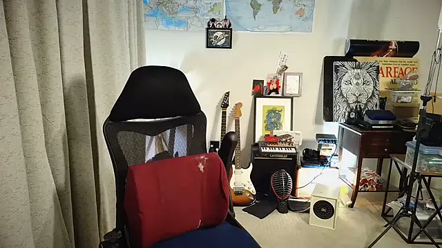 Snapshot of Rock_Pierce chatting on October 2025 04:11:01 AM Rock Pierce online show from October 2025 04:11:01 AM