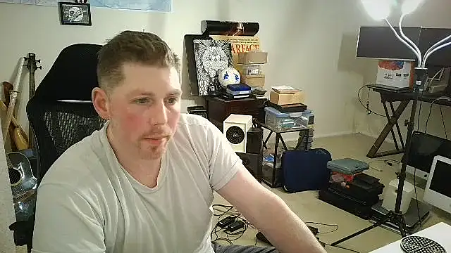 Snapshot of Rock_Pierce chatting on October 2025 06:47:01 AM Rock Pierce online show from October 2025 06:47:01 AM