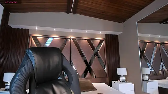 IsabellaaJoness online show from December 2025 11:06:02 AM