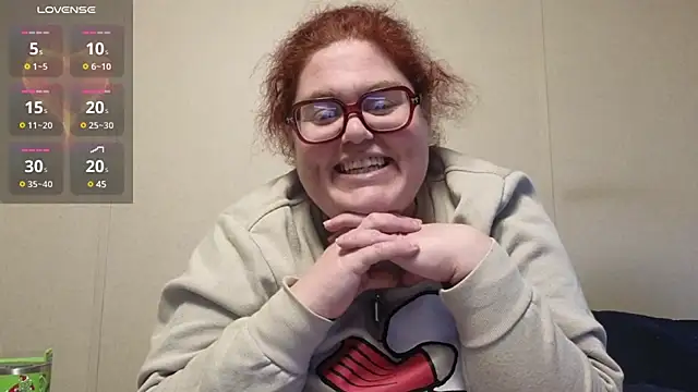 Snapshot of EmberCum chatting on February 2025 01:32:01 PM EmberCum online show from February 2025 01:32:01 PM