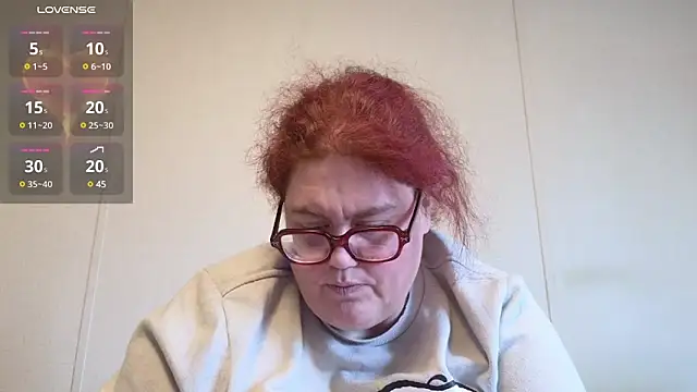 Snapshot of EmberCum chatting on February 2025 04:58:02 PM EmberCum online show from February 2025 04:58:02 PM