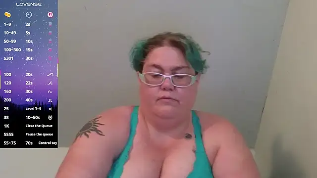 Snapshot of EmberCum chatting on October 2025 09:55:01 PM EmberCum online show from October 2025 09:55:01 PM