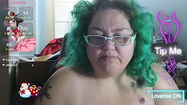 Snapshot of EmberCum chatting on November 2025 11:11:02 AM EmberCum online show from November 2025 11:11:02 AM